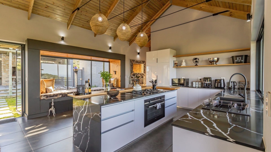 4 Bedroom Property for Sale in Romansbaai Estate Western Cape